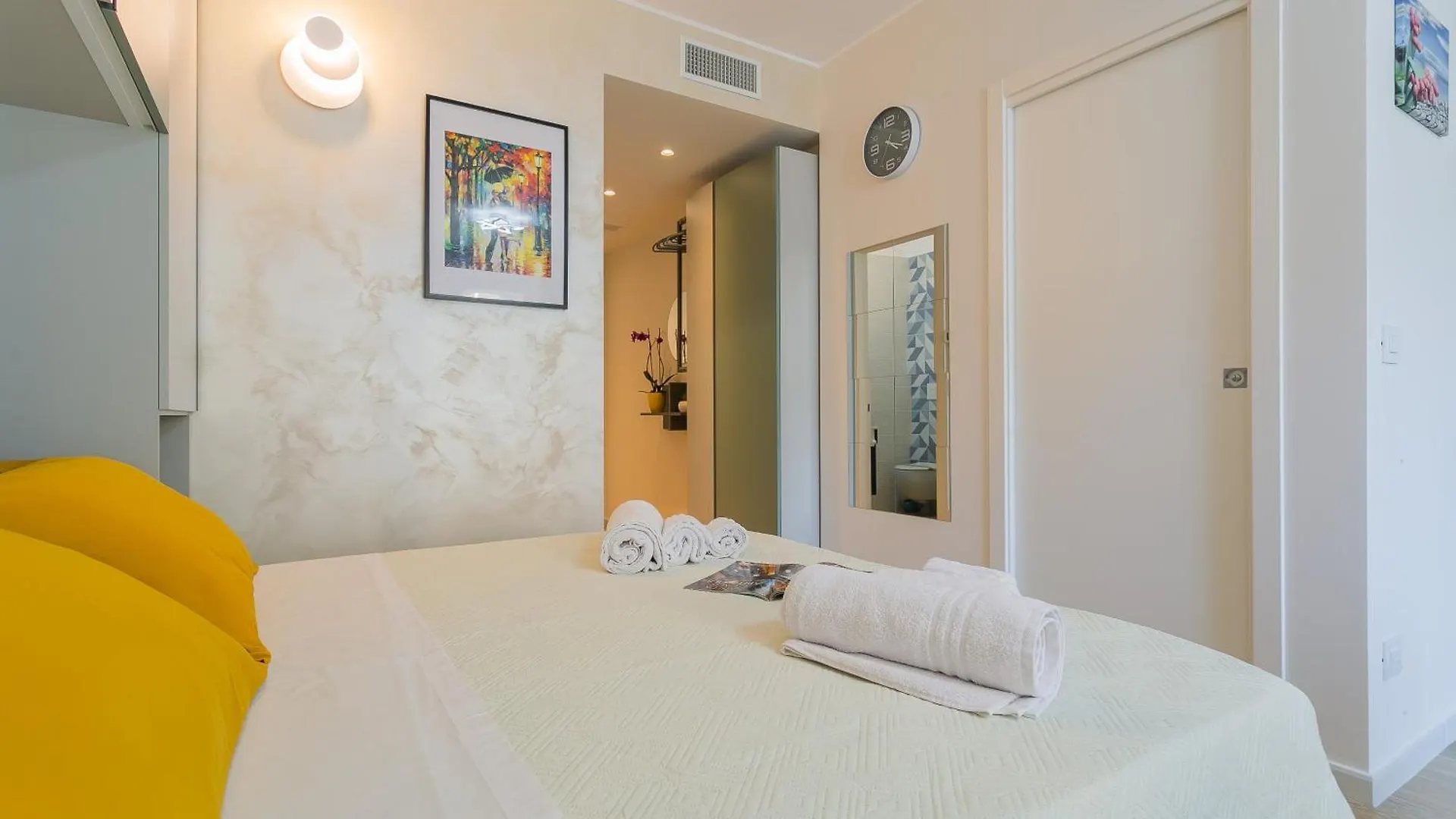Private Parking - Athena Suite Nel Cuore Di Bari
