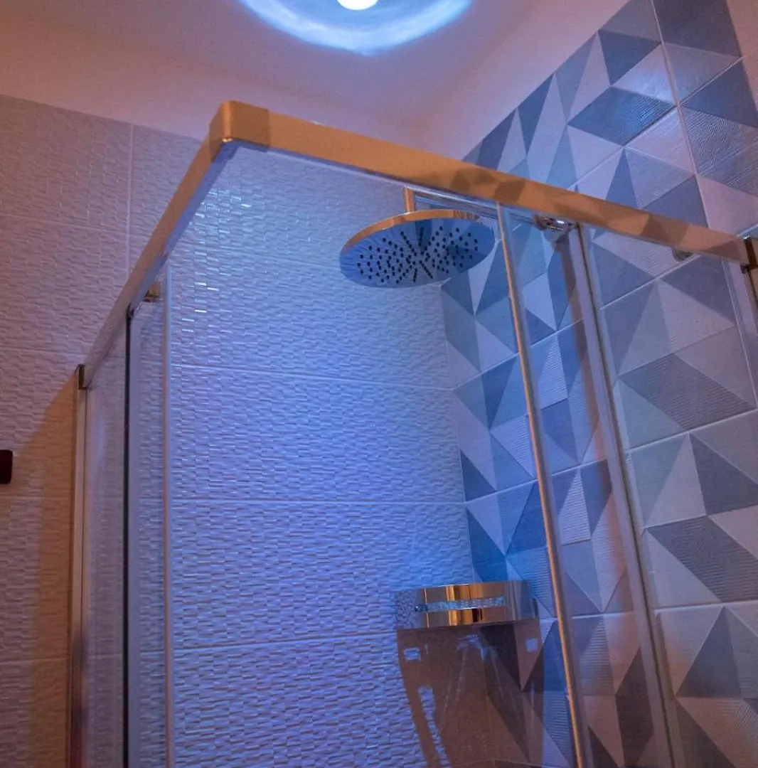 Private Parking - Athena Suite Nel Cuore Di Bari Apartment