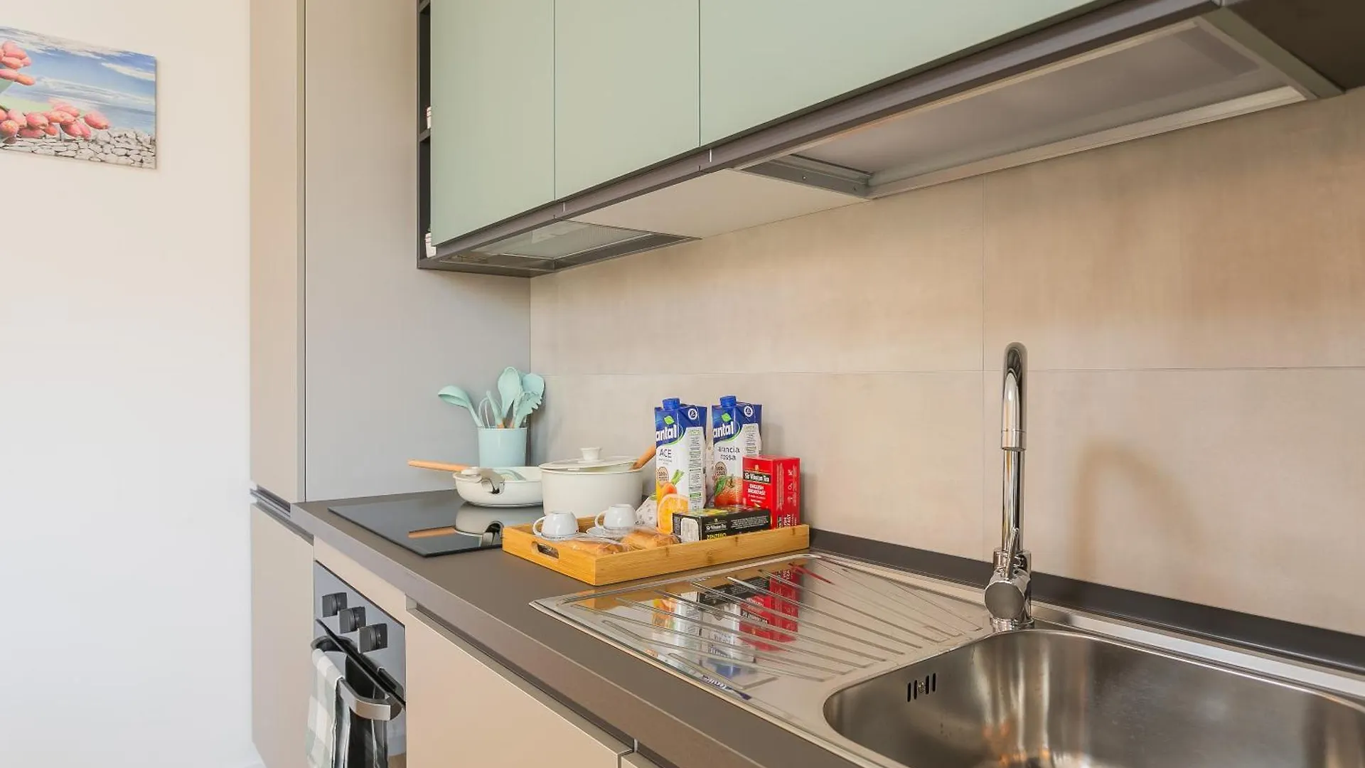 Private Parking - Athena Suite Nel Cuore Di Bari Apartment